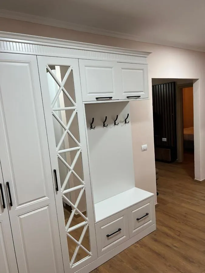 Sainty'S Apartament Sarande Apartment